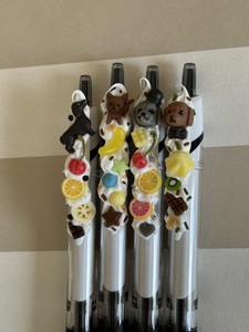 花畑のきつねとコーギー 文庫本サイズ ブックカバー ハンドメイド 花畑のきつねとコーギー 文庫本サイズ ブックカバー ハンドメイド