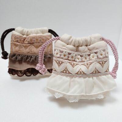 aoi 様　刺繍入りフリルスタイ 花刺繍スタイ[品番：FOKK0023305]｜F.O.Online Store（エフオー