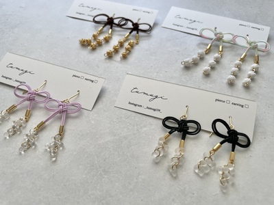 43 クロスの淡水パール✖︎チェコガラスのアクセサリー ピアス 