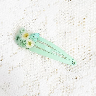 お花畑のきつねとコーギー 文庫本サイズ ブックカバー ハンドメイド